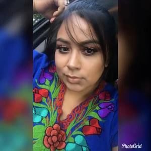 Meet your Posher, Daniela